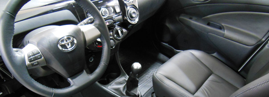 Tapizado de cuero Toyota Etios