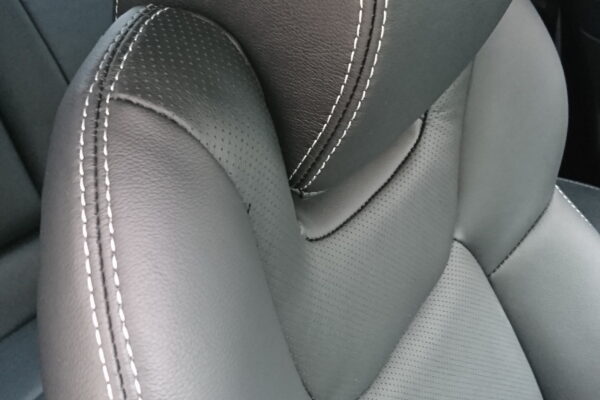 tapizado cuero hyundai genesis 01 Tapizado cuero premium Hyundai Genesis