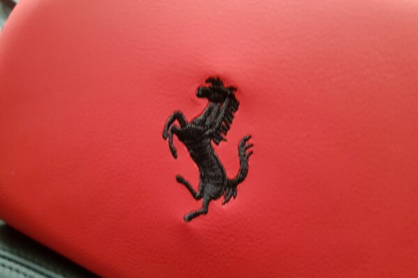 Tapizado cuero premium Ferrari Tapizado de Cuero Premium | Ferrari | Tapizados Gestald