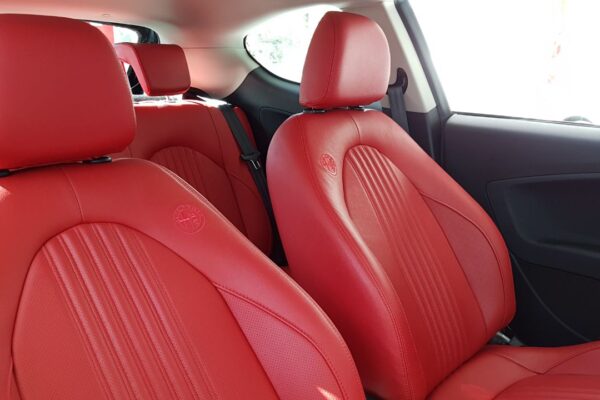 Tapizado Alfa Romeo Mito 01 Tapizado de Cuero Premium | Alfa Romeo Mito | Tapizados Gestald
