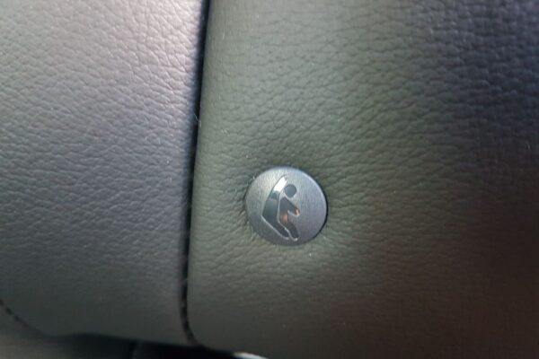 tapizado de cuero Peugeot 3008 13 Tapizado en Cuero | Peugeot 3008 | Tapizados Gestald