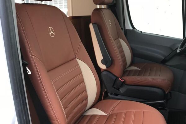 6F40030F-6D09-4513-9A0E-85FF91DF17FE TAPIZADO CUERO MOTORHOME MERCEDES BENZ 515