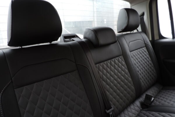 volkswagen amarok 2018 9-8-2019 05 BR Tapizado de cuero para VW Amarok