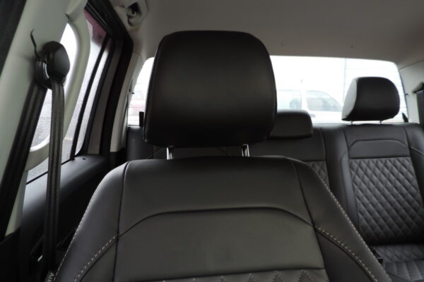 volkswagen amarok 2018 9-8-2019 07 BR Tapizado de cuero para VW Amarok