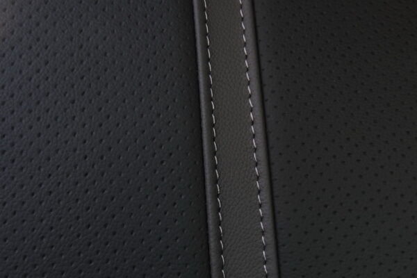 image mercedes benz vito 13-9-2019 03 Tapizado de cuero Mercedes Benz Vito