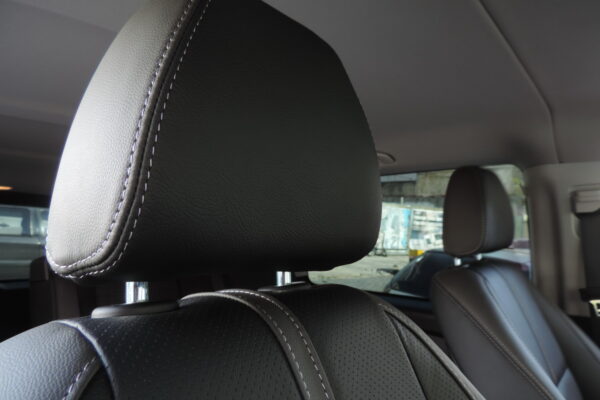 image mercedes benz vito 13-9-2019 06 Tapizado de cuero Mercedes Benz Vito