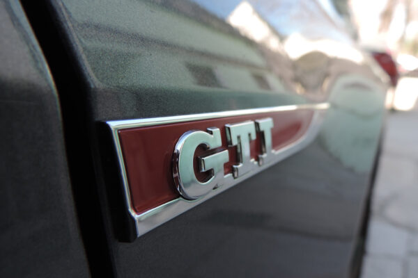 vw golf gti 2018 23-7-2019 02 Tapizado de cuero premium para VW Golf GTI