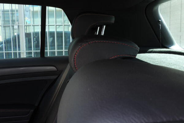 vw golf gti 2018 23-7-2019 20 Tapizado de cuero premium para VW Golf GTI