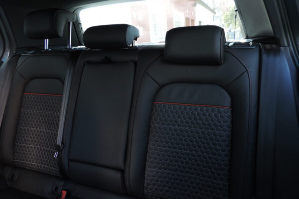 vw golf gti 2018 23-7-2019 36 Tapizado de cuero premium para VW Golf GTI