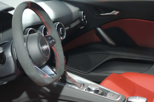 image tapizado cuero audi tt 03 Tapizado de cuero Audi TT