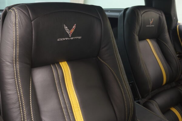 image tapizado cuero corvette stingray 04 Tapizado de cuero Chevrolet Corvette Stingray