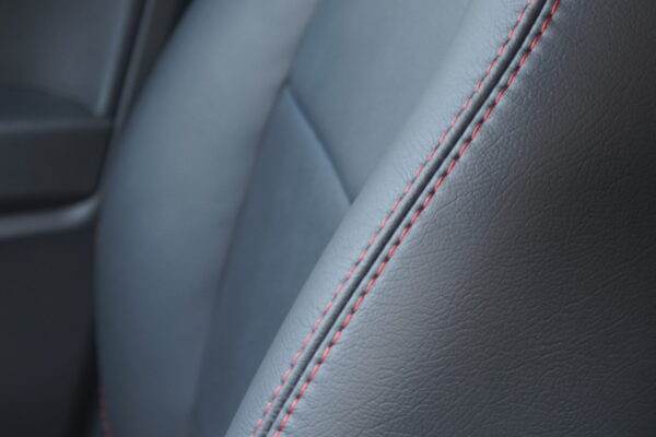 image tapizado cuero fiat cronos 01 Tapizado de cuero Fiat Cronos