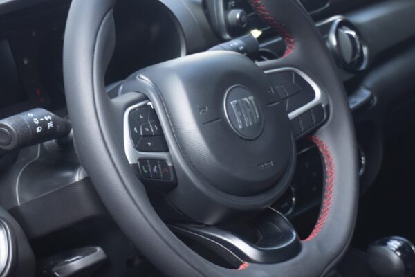 image tapizado cuero fiat cronos 05 Tapizado de cuero Fiat Cronos