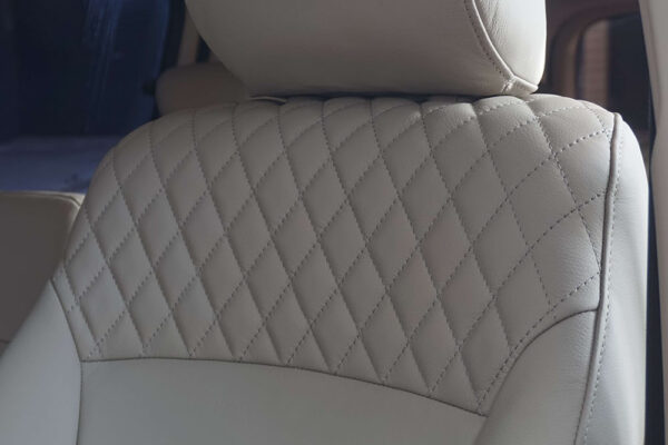 hyundai h1 br 02 ¡Eleva el interior de tu Hyundai H1 con tapicería de cuero beige premium!