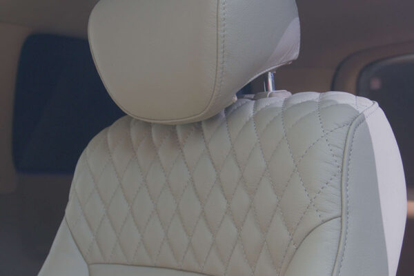 hyundai h1 br 04 ¡Eleva el interior de tu Hyundai H1 con tapicería de cuero beige premium!